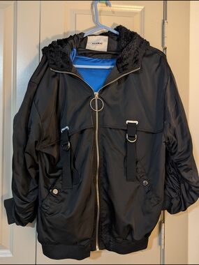 Pull&Bear Black Bomber Jacket with Ring-Zip and Faux Fur Hood